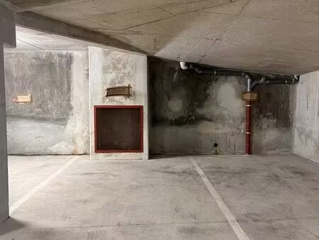 place de parking à louer – cergy-le-haut  proche gare rer a