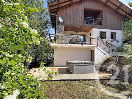 chalet 9 pièces 271 m²
