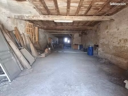 grange de ville 390m2