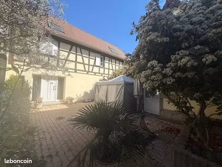 maison 4 pièces 147 m²