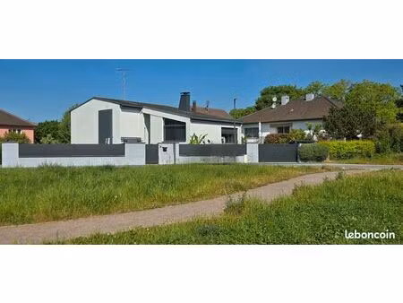 belle maison rénovée de 160 m² sur 6 5 ares