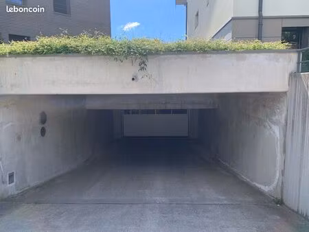 garage à louer