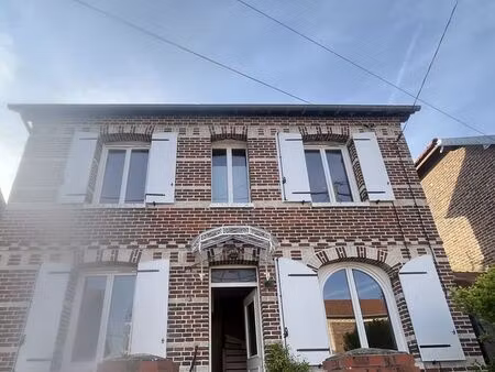maison 5 pièces 70 m²