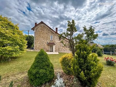 maison 4 pièces 77 m²