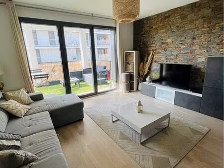 superbe t2 meublé lumineux avec terrasse & parking – annemasse centre
