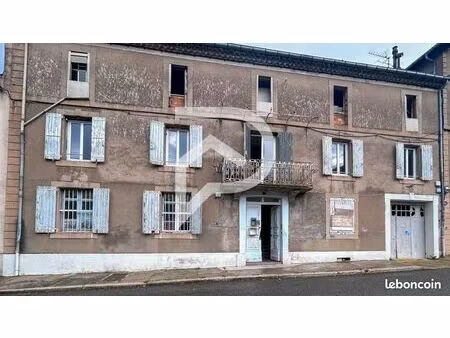immeuble 15 pièces 372 m²