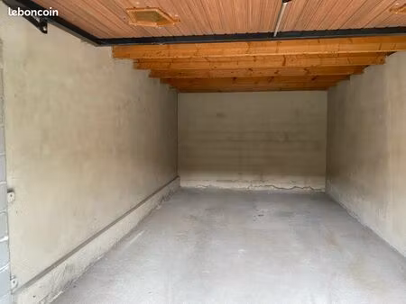 garage/box