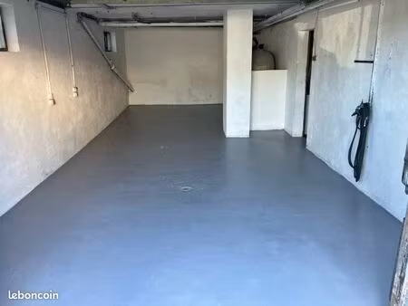 garage/box