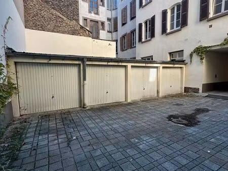 garage parking fermé centre ville proximité tribunal