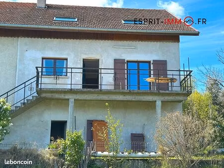 duplex 6 pièces 136 m²