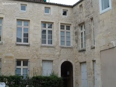 niort proche halles appartement type 2 de charme -ideal 1er achat ou investisseur