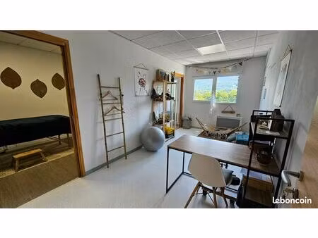 bureaux 40 m² etaux