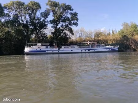 gîte de charme sur péniche habitable et navigable – avignon île de la barthelasse