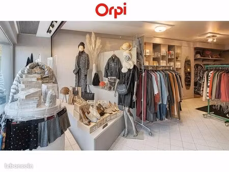 local commercial 63 m²