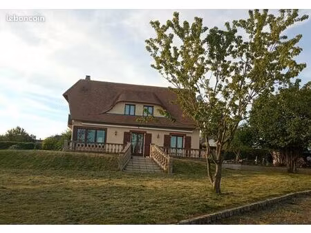 maison . 130m² . 5 pièces