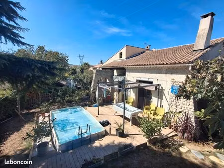maison dans lotissement calme