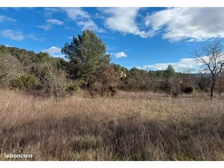 terrain 2 318 m² beaumettes