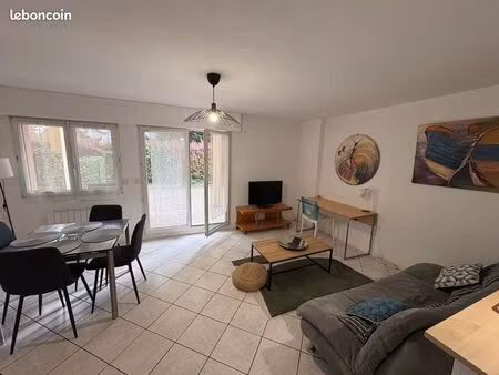 f2 meublé 46 m2-terrasse 30 m2-garage-cave-la robertsau