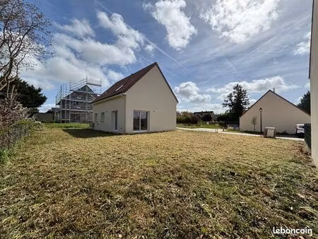 maison récente 5 pièces - andelu (78770)