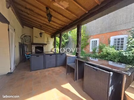 maison 6 pièces 137 m²