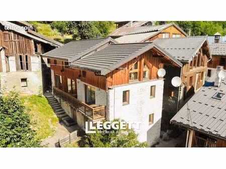 maison 6 pièces 230 m²