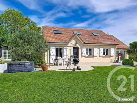 pavillon 7 pièces 114 m²