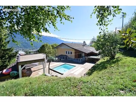 magnifique villa en position dominante