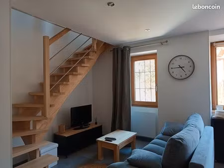 loue t2 meublé