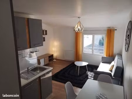 loue t3 meublé centre ville