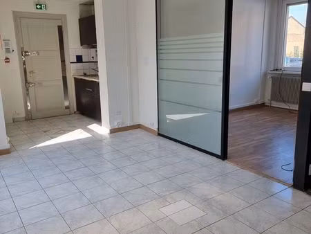 bureau 58 m² - strasbourg meinau 600 cc