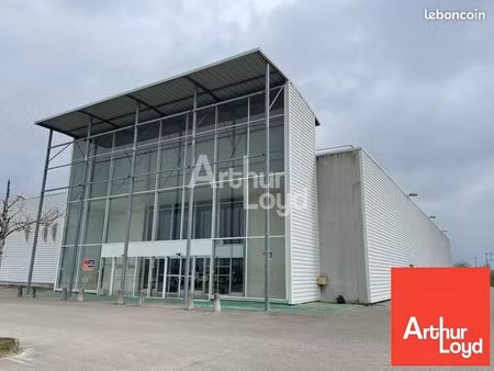 local commercial 2054 m² pompaire