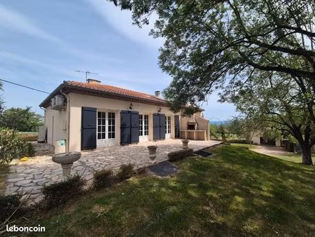 location d’une maison d’habitation t5