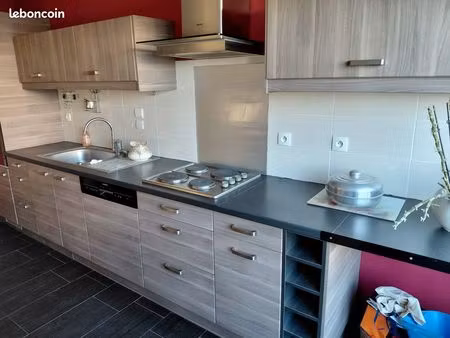 grand f3 lumineux avec box dans petite residennce