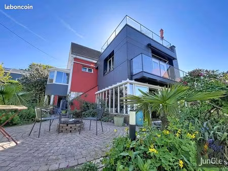 maison 8 pièces 171 m²