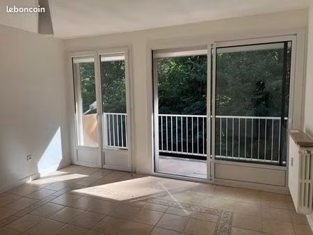 appartement t3 proche centre ville