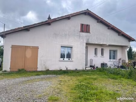 maison rénovée + 3000 m² de terrain – possibilité 130 m² – à 2 min du centre