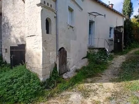 maison ancienne à louer avec prairie