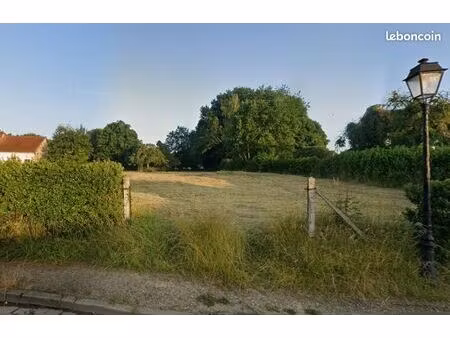 terrain 1 682 m² aumont