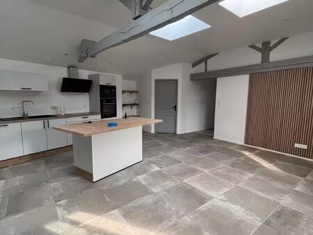 loue f3 + bureau lumineux et spacieux 105 m2