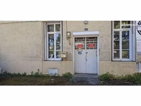 local professionnel - promenade des cours