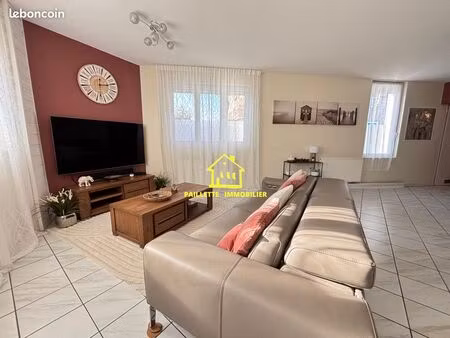 maison 6 pièces 145 m²