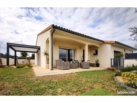 pavillon 6 pièces 128 m²