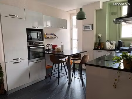beau duplex 3 chambres centre ville avignon