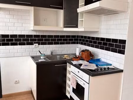 location f2 graville