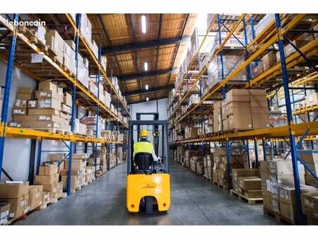 espaces de stockage / bureaux / logistique / parking sécurisé vl et pl