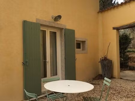 maisonnette au calme et extérieur