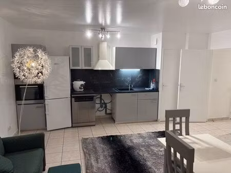 appartement t3 grand balcon ascenseur garage