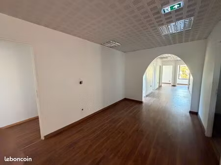bureaux a louer - 190 m² poitiers grand large - proche polyclinique