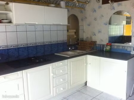 à vendre – maisons proches du centre de chalus