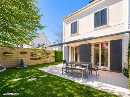 maison 5 pièces  97 m2- lieusaint petit prince